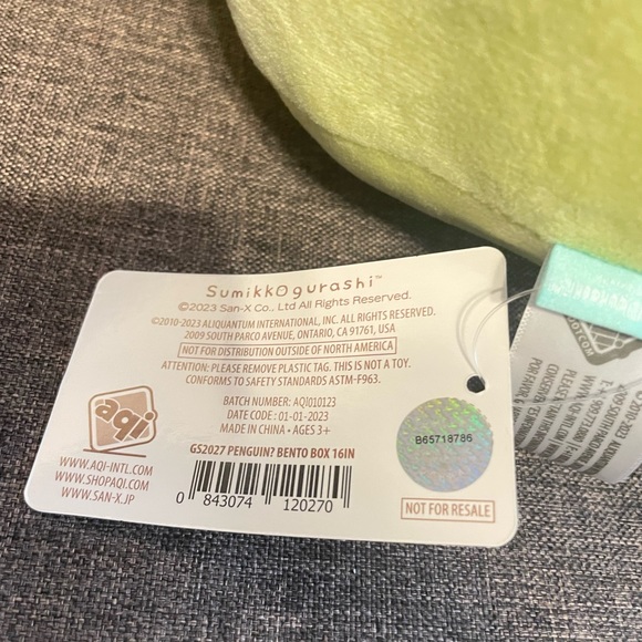 Sumikko Gurashi Green Penguin Plush Egg 14” Stuffed Plushie Very Soft NWT - Picture 5 of 6